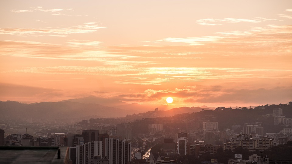 puesta de sol en Caracas